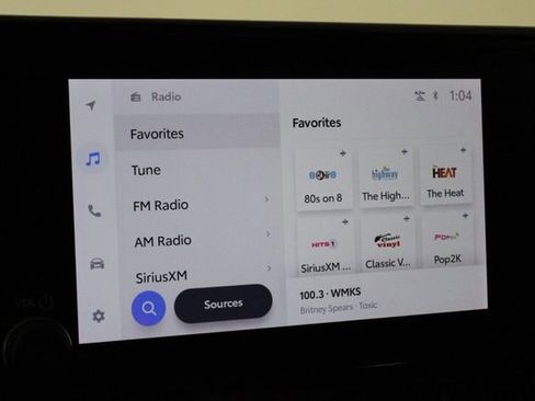 Used 2024 Toyota RAV4 XLE image 31