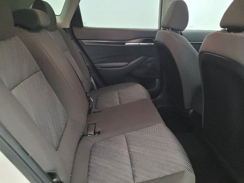 Used 2022 Kia Seltos LX image 19