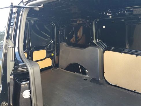 Used 2018 Ford Transit Connect XLT image 10