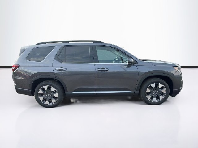 New 2026 Honda Pilot Touring image 8