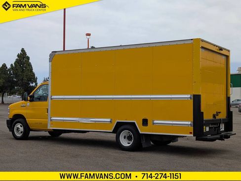Used 2022 Ford E-350 and Econoline 350 Super Duty RWD image 5