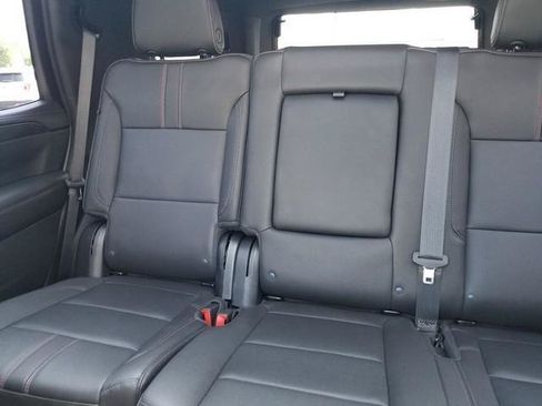 Used 2022 Chevrolet Tahoe RST w/ Luxury Package AWD/4WD image 24