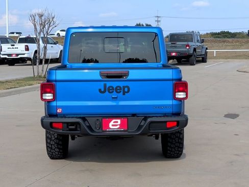 New 2025 Jeep Gladiator High Tide image 7