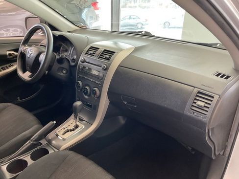 Used 2011 Toyota Corolla S image 14