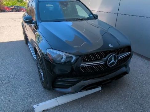 Used 2022 Mercedes-Benz GLE 350 w/ AMG Line Exterior image 6