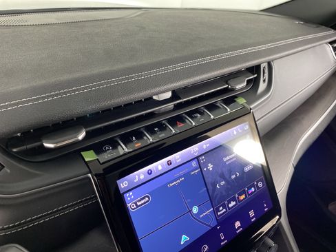 New 2025 Jeep Grand Cherokee Limited image 27