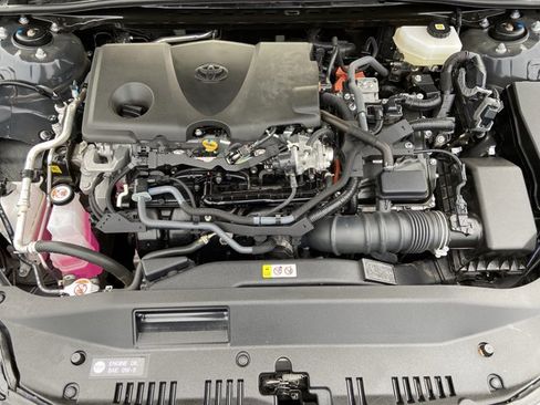 Used 2025 Toyota Camry SE image 26