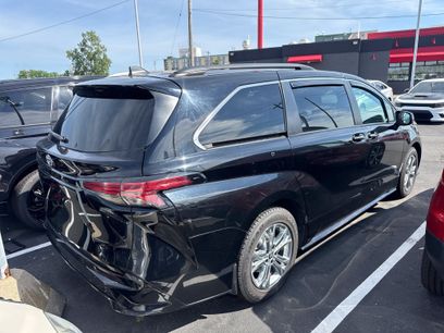 Used 2021 Toyota Sienna XSE
