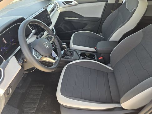 New 2026 Volkswagen Taos SE FWD image 12