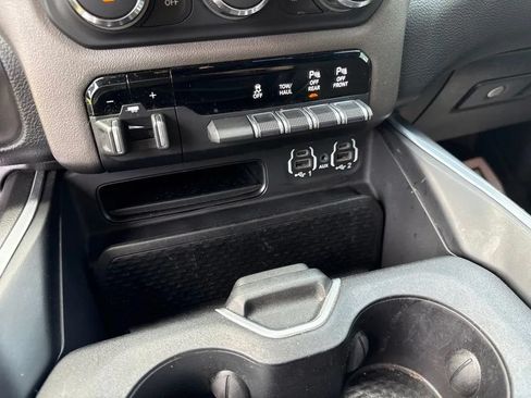 Used 2020 RAM 1500 Big Horn AWD/4WD image 26