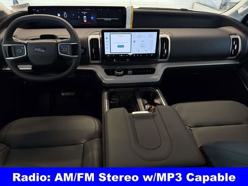 New 2025 Ford Expedition Active image 5