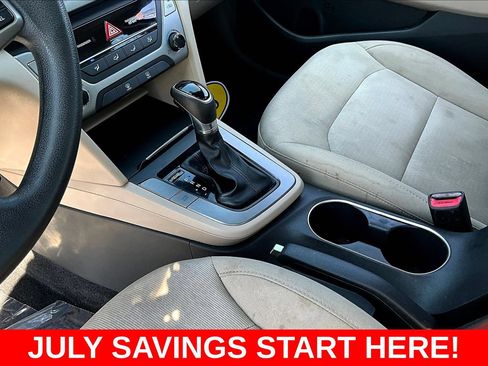 Used 2018 Hyundai Elantra SEL FWD image 21