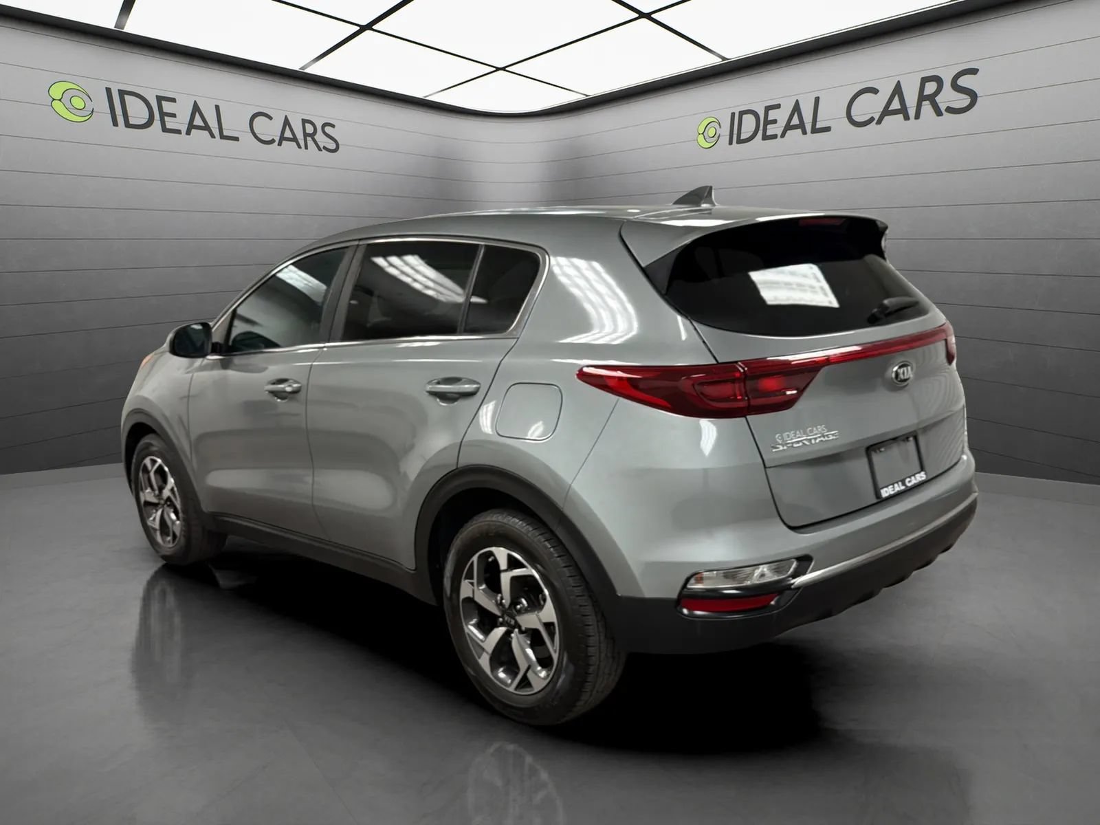 Used 2020 Kia Sportage LX FWD image 3