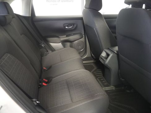 Used 2025 Honda HR-V LX image 8