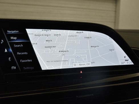 Used 2023 Cadillac Escalade Premium Luxury w/ Performance Package image 22