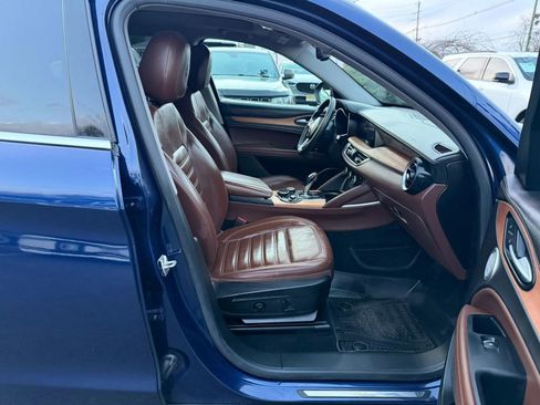 Used 2019 Alfa Romeo Stelvio Ti Lusso w/ Quick Order Package 22X Lusso AWD/4WD image 25