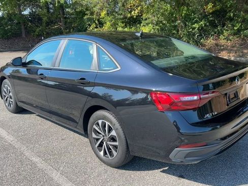Used 2024 Volkswagen Jetta S image 40