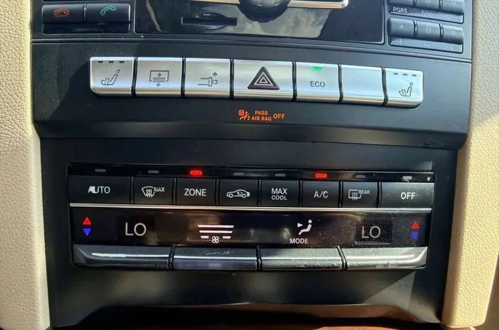 Used 2014 Mercedes-Benz E 350 Coupe w/ Premium 1 Package image 18