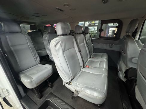 Used 2017 Ford Transit 350 XL RWD image 7
