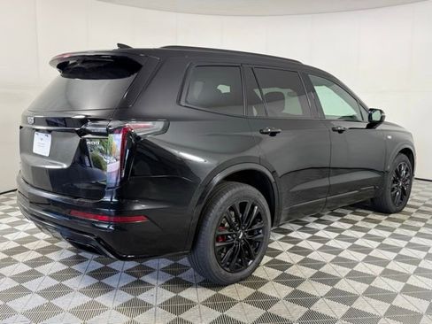 Used 2024 Cadillac XT6 Sport w/ LPO, Onyx Lite Package AWD/4WD image 8
