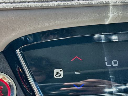Used 2019 Honda HR-V EX image 19