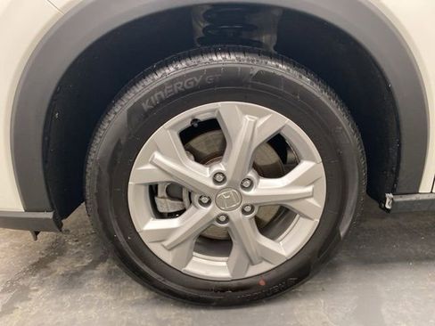 Certified 2024 Honda HR-V LX image 30