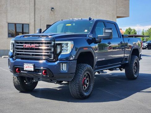 Used 2022 GMC Sierra 2500 AT4 w/ AT4 Preferred Package AWD/4WD image 7