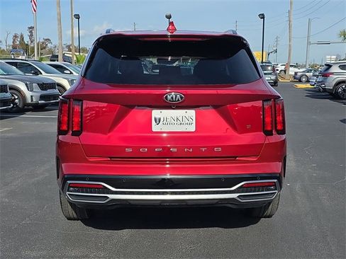 Certified 2021 Kia Sorento S image 5