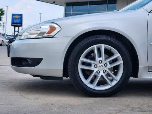 Used 2016 Chevrolet Impala LTZ FWD image 9
