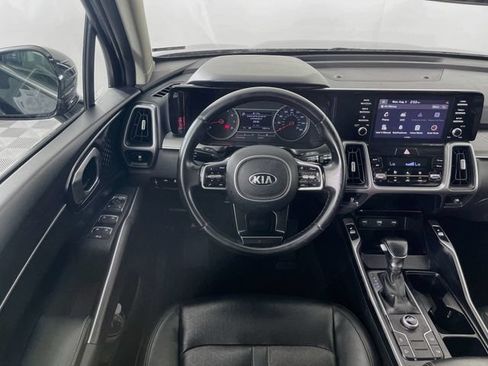 Used 2021 Kia Sorento S w/ Panoramic Sunroof Package FWD image 23
