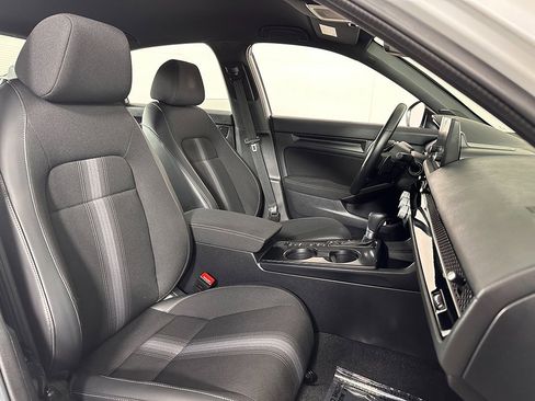 Used 2023 Honda Civic Sport image 26