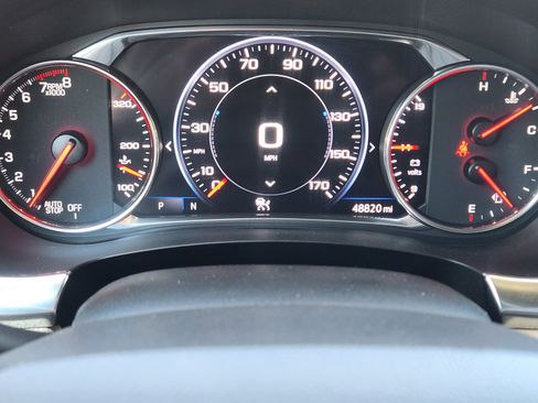 Used 2023 Chevrolet Traverse Premier FWD image 14