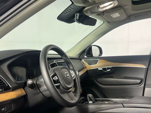 Used 2024 Volvo XC90 B5 Plus image 21