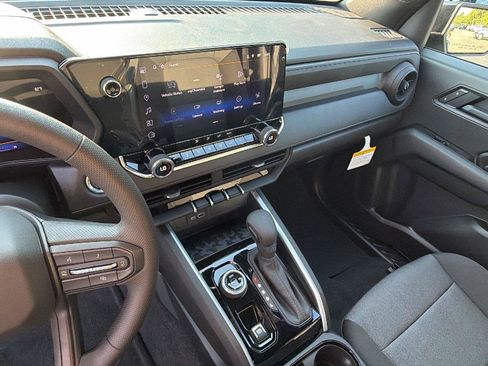 New 2026 Chevrolet Colorado Trail Boss AWD/4WD image 4