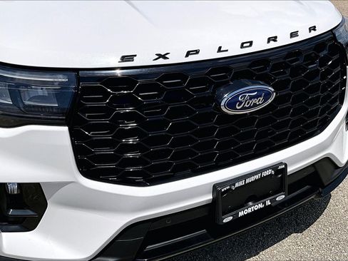 Used 2025 Ford Explorer ST-Line w/ Premium Package AWD/4WD image 31