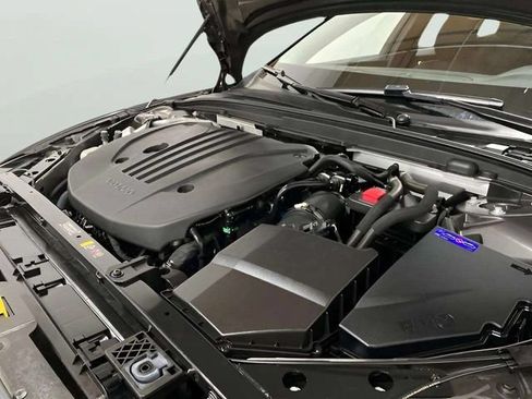 Used 2025 Volvo V60 B5 Cross Country Plus AWD/4WD image 83