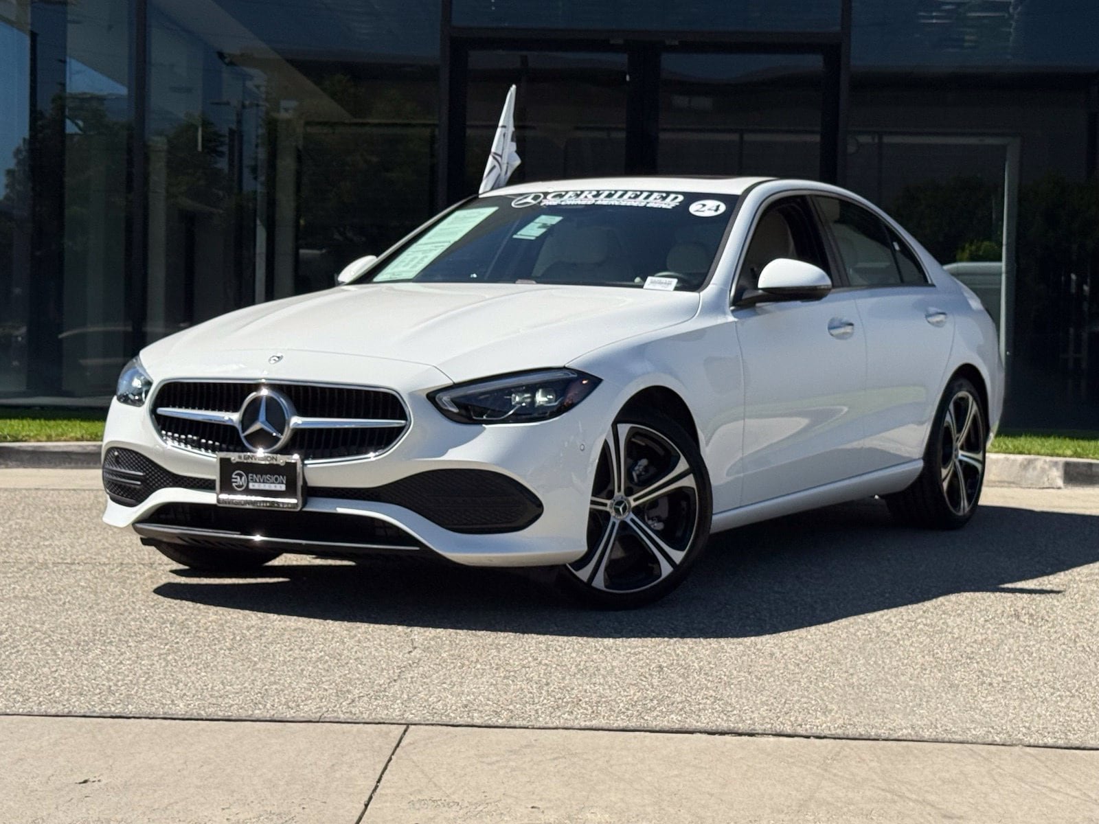 Used 2024 Mercedes-Benz C 300 Sedan image 2