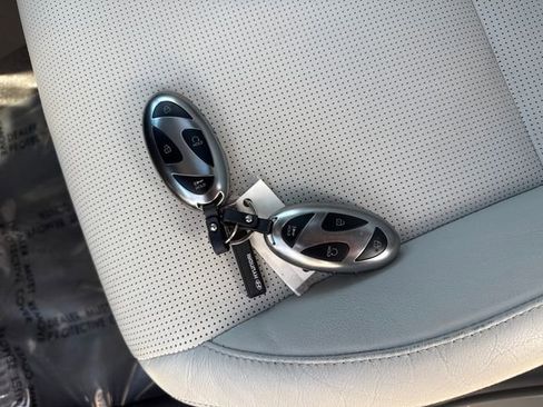 Used 2024 Hyundai Santa Fe Limited image 25