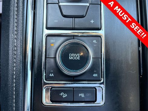 Used 2023 Ford Expedition Max XLT image 37