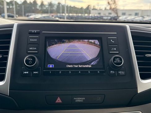Used 2019 Honda Pilot LX image 24