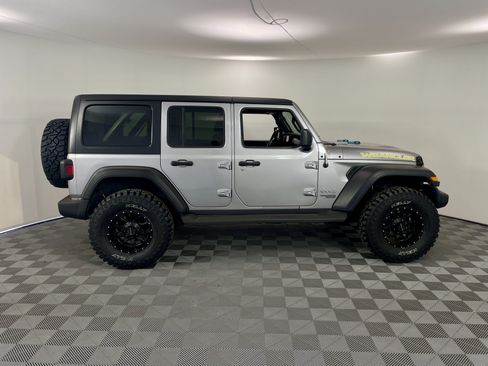 Used 2018 Jeep Wrangler Unlimited Sport S AWD/4WD image 6