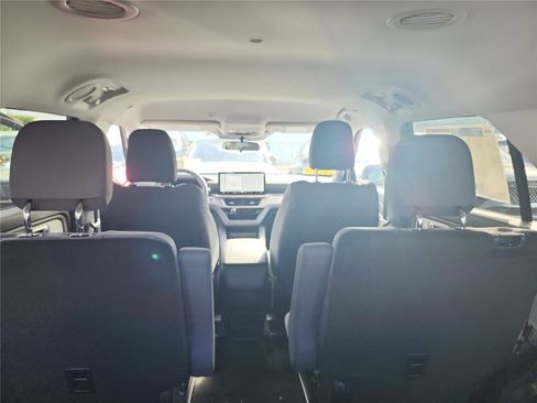 New 2026 Ford Explorer Active image 18