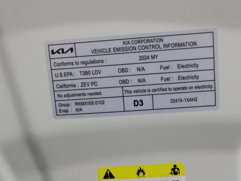 Used 2024 Kia EV6 Wind w/ Wind Technology Package image 38