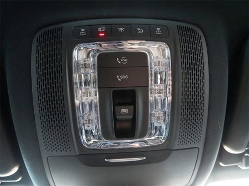 Used 2021 Mercedes-Benz GLS 450 4MATIC image 23