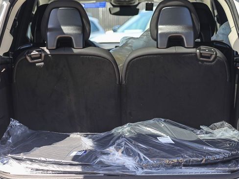 New 2025 Volvo XC90 T8 Plus w/ Protection Package Premier image 13