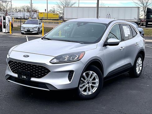Used 2020 Ford Escape SE image 7