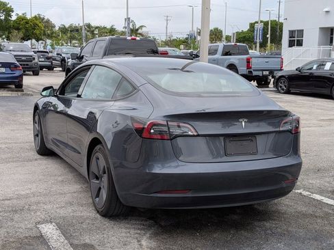 Used 2021 Tesla Model 3 Standard Range RWD image 7