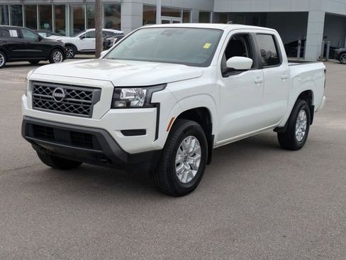 Used 2023 Nissan Frontier SV w/ Tow Package image 7