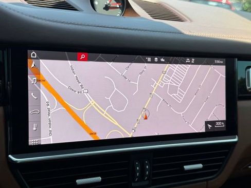 Used 2021 Porsche Cayenne GTS image 30