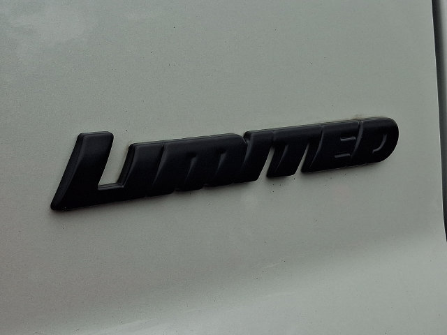 Used 2021 Toyota Tundra Limited w/ Limited Premium Package AWD/4WD image 33